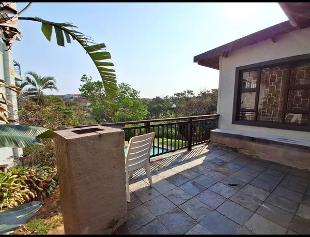 4 BEDROOM FREESTANDING FOR SALE IN SHEFFIELD BEACH